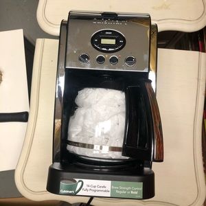 Cuisinart DCC-2600 Brew Central 14-Cup Programmable Coffeemaker